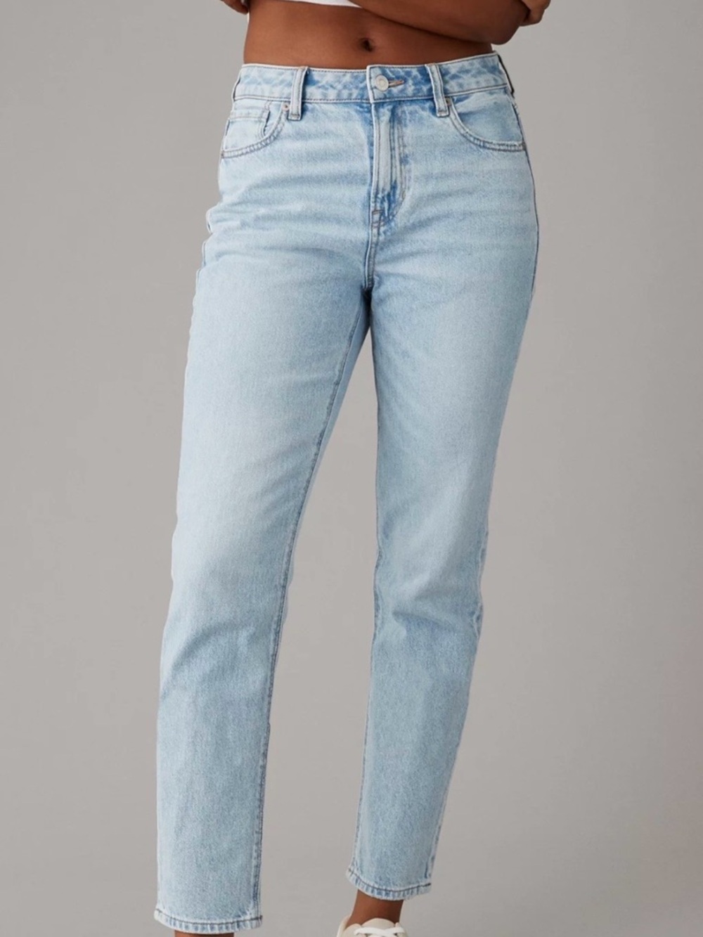 American Eagle Outfitters Mom Jeans Super High Ride Strigid 4 X- Short NwT